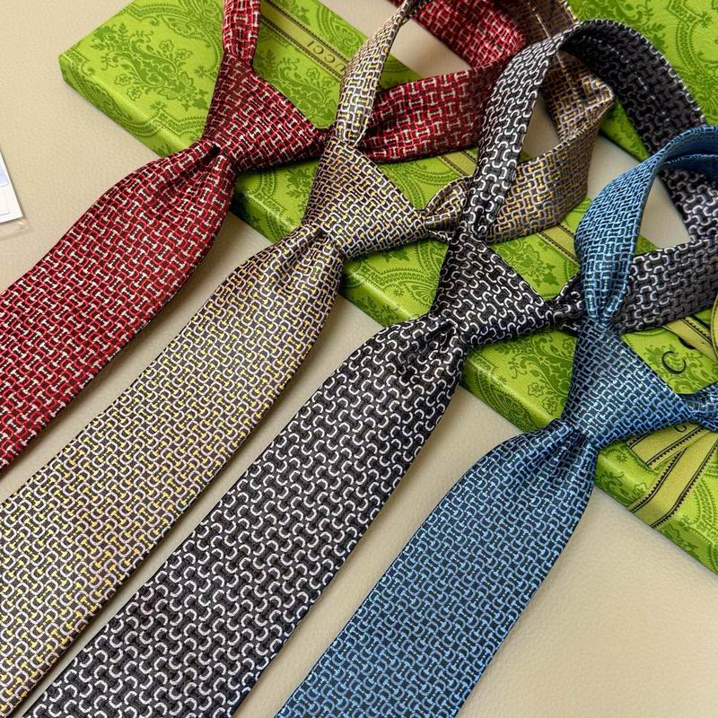 Gucci Tie hm44